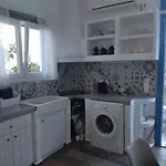 Little Garden Apartment Pera Gyalos