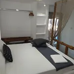 Little Garden Apartment *