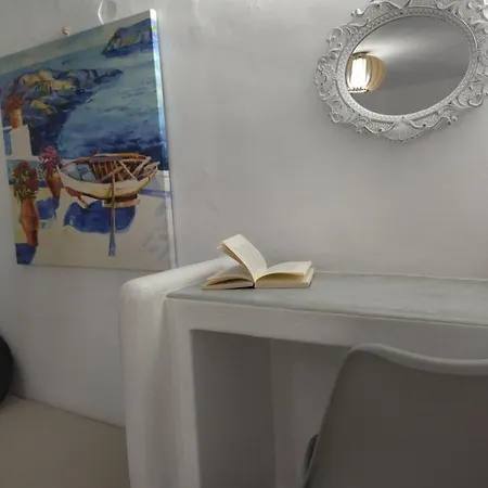 Little Garden * Pera Gyalos