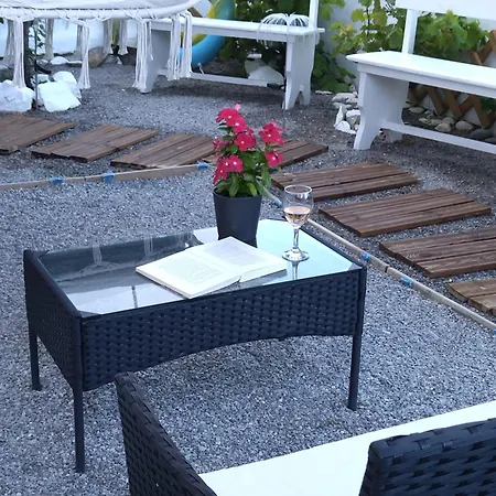 Apartman Little Garden