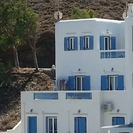 Little Garden Apartman Péra Jalósz