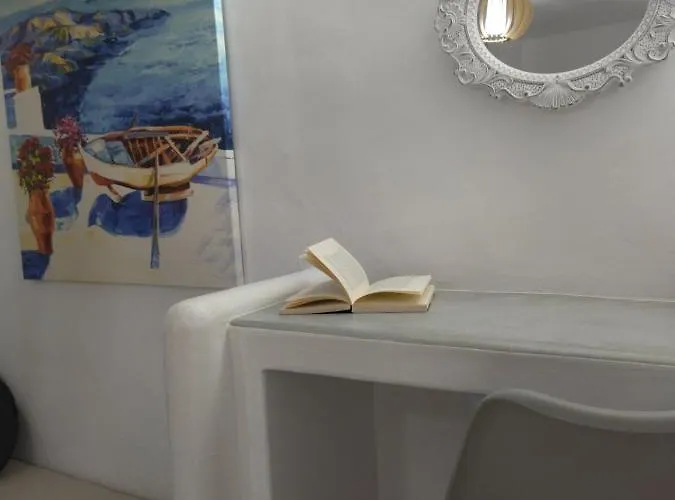 Little Garden * Pera Gyalos